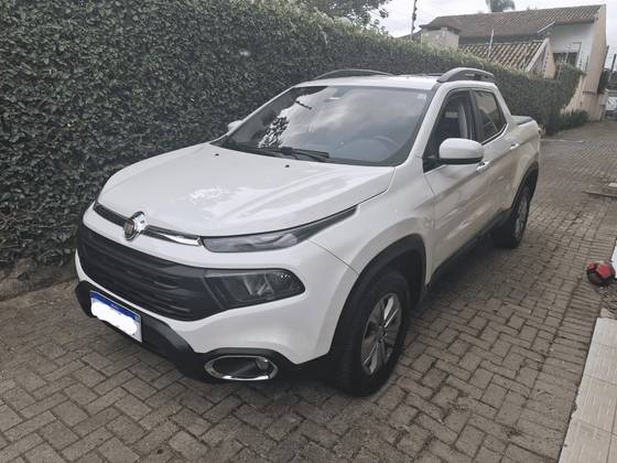 FIAT TORO 1.8 16V EVO FLEX FREEDOM AT6 FIAT TORO 1.8 16V EVO FLEX FREEDOM AT6